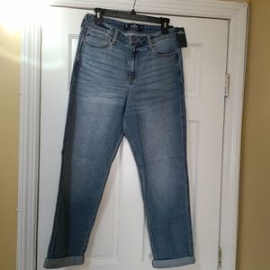 Ultra High Rise Mom Jean